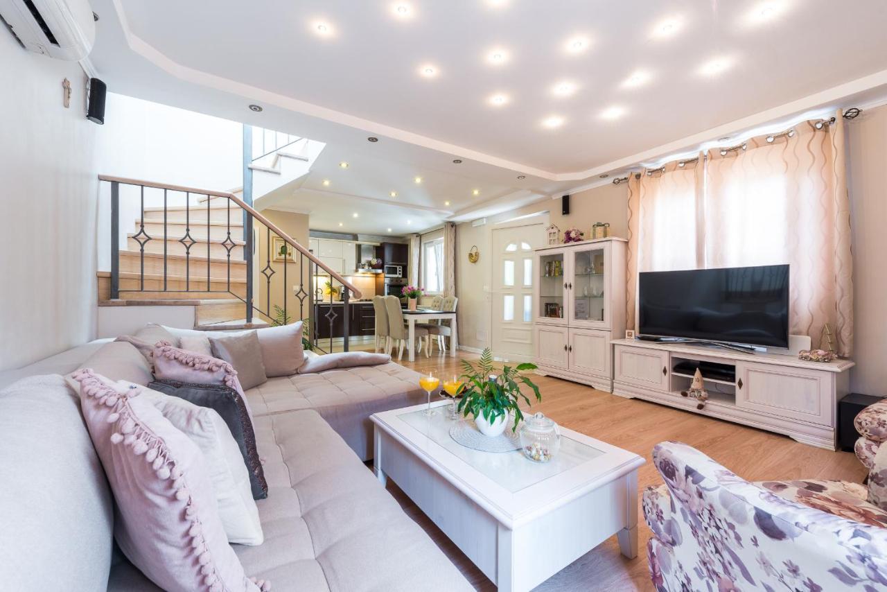 Luxury House Anita In Old Town Cavtat-beachfront Vikendica
